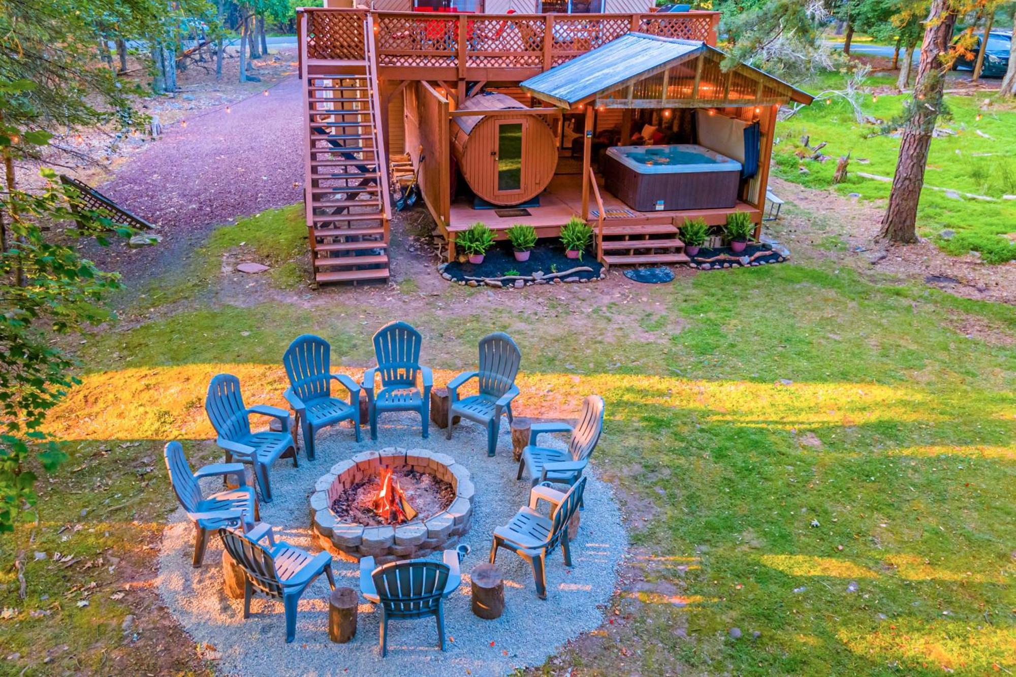 Poconos Ski Retreat With Sauna, Hot Tub, And Game Room Lake Harmony Εξωτερικό φωτογραφία