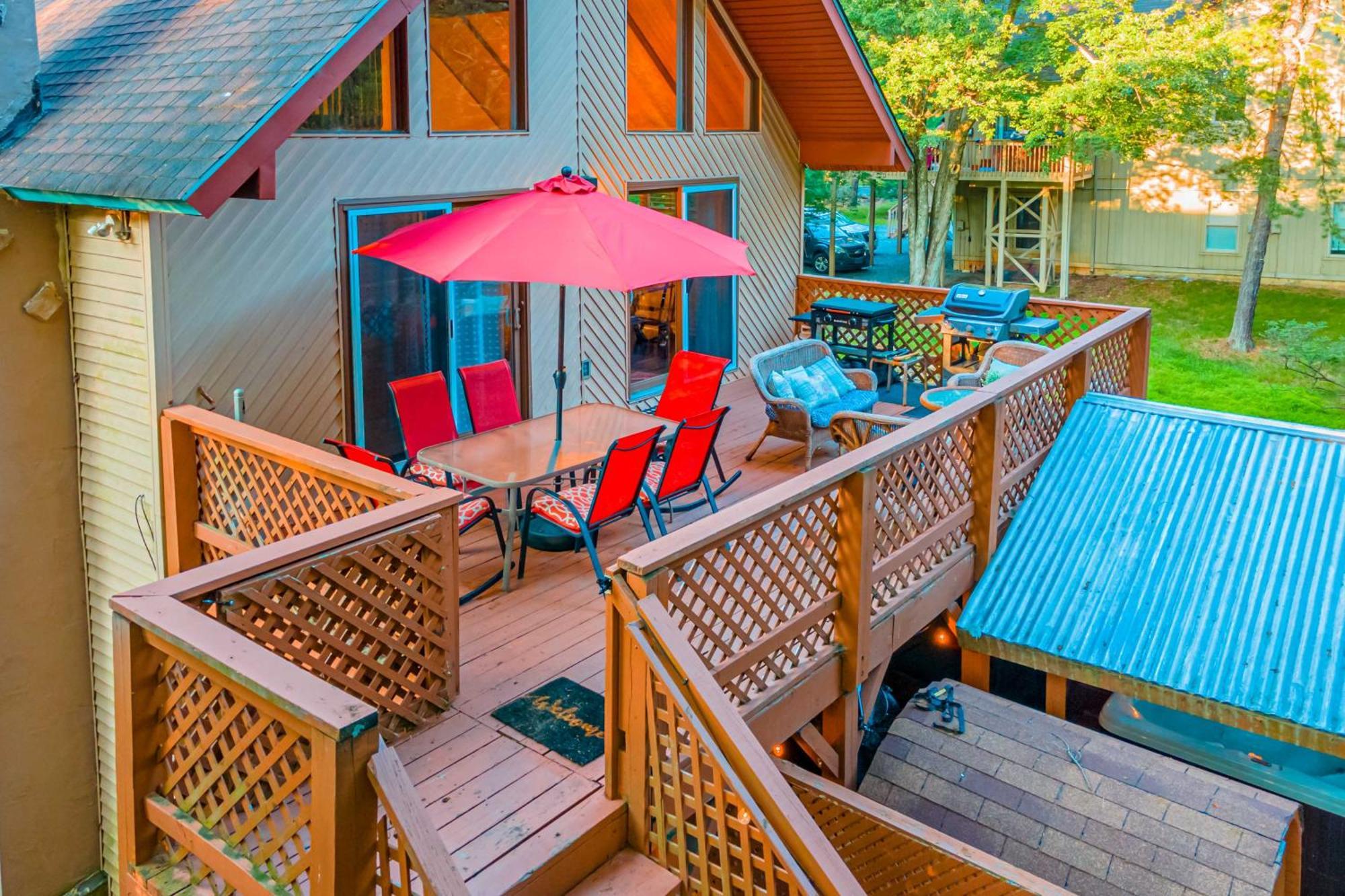 Poconos Ski Retreat With Sauna, Hot Tub, And Game Room Lake Harmony Εξωτερικό φωτογραφία