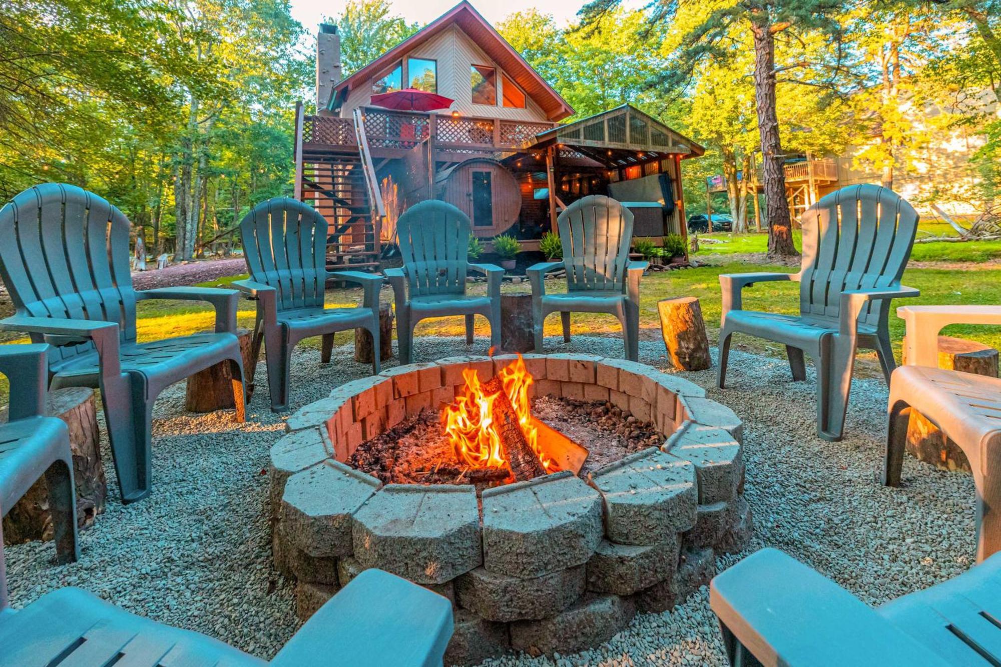 Poconos Ski Retreat With Sauna, Hot Tub, And Game Room Lake Harmony Εξωτερικό φωτογραφία