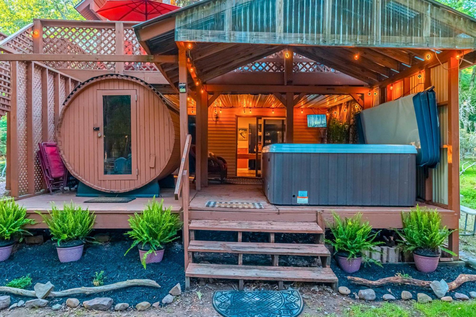 Poconos Ski Retreat With Sauna, Hot Tub, And Game Room Lake Harmony Εξωτερικό φωτογραφία