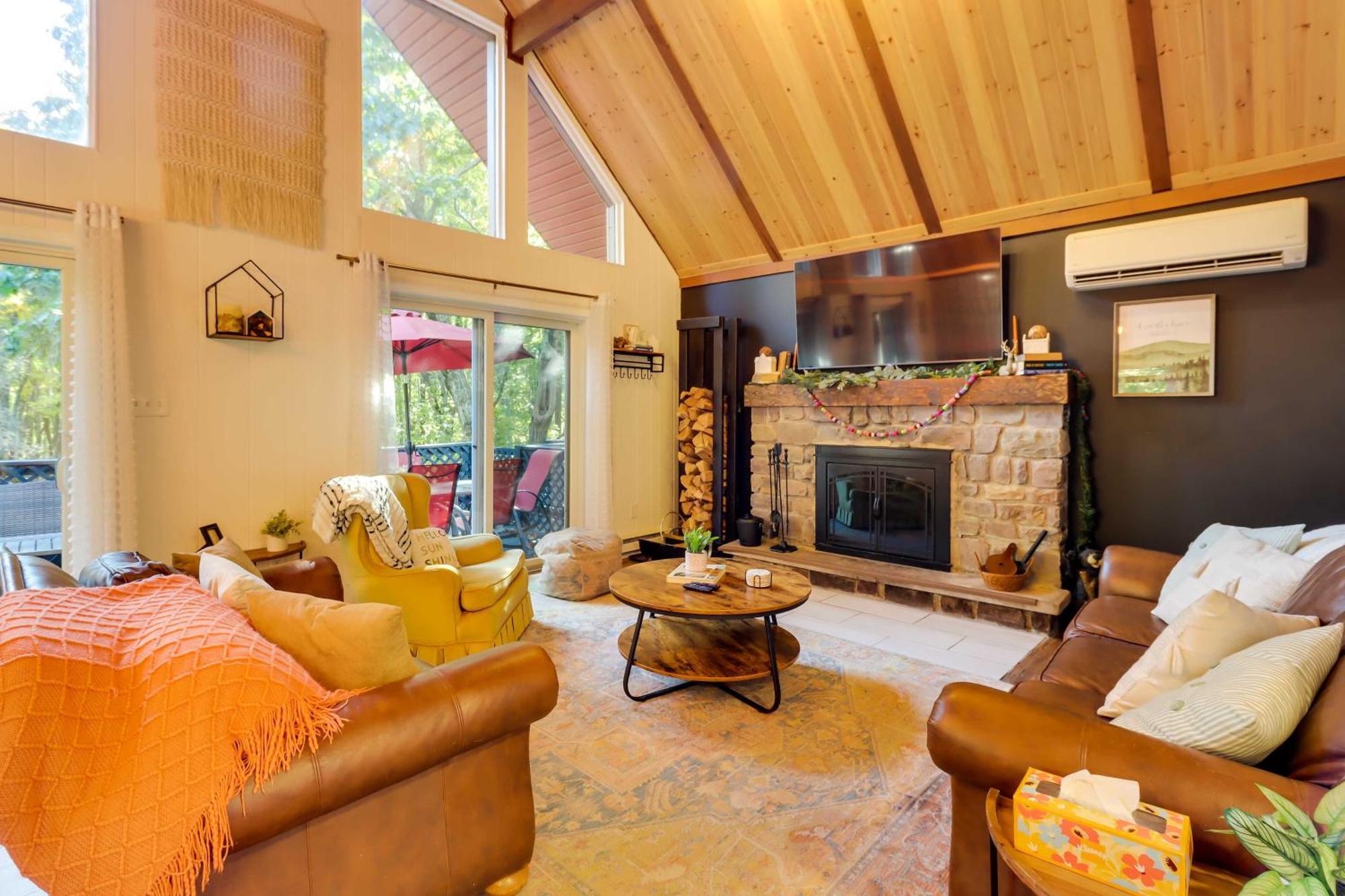 Poconos Ski Retreat With Sauna, Hot Tub, And Game Room Lake Harmony Εξωτερικό φωτογραφία