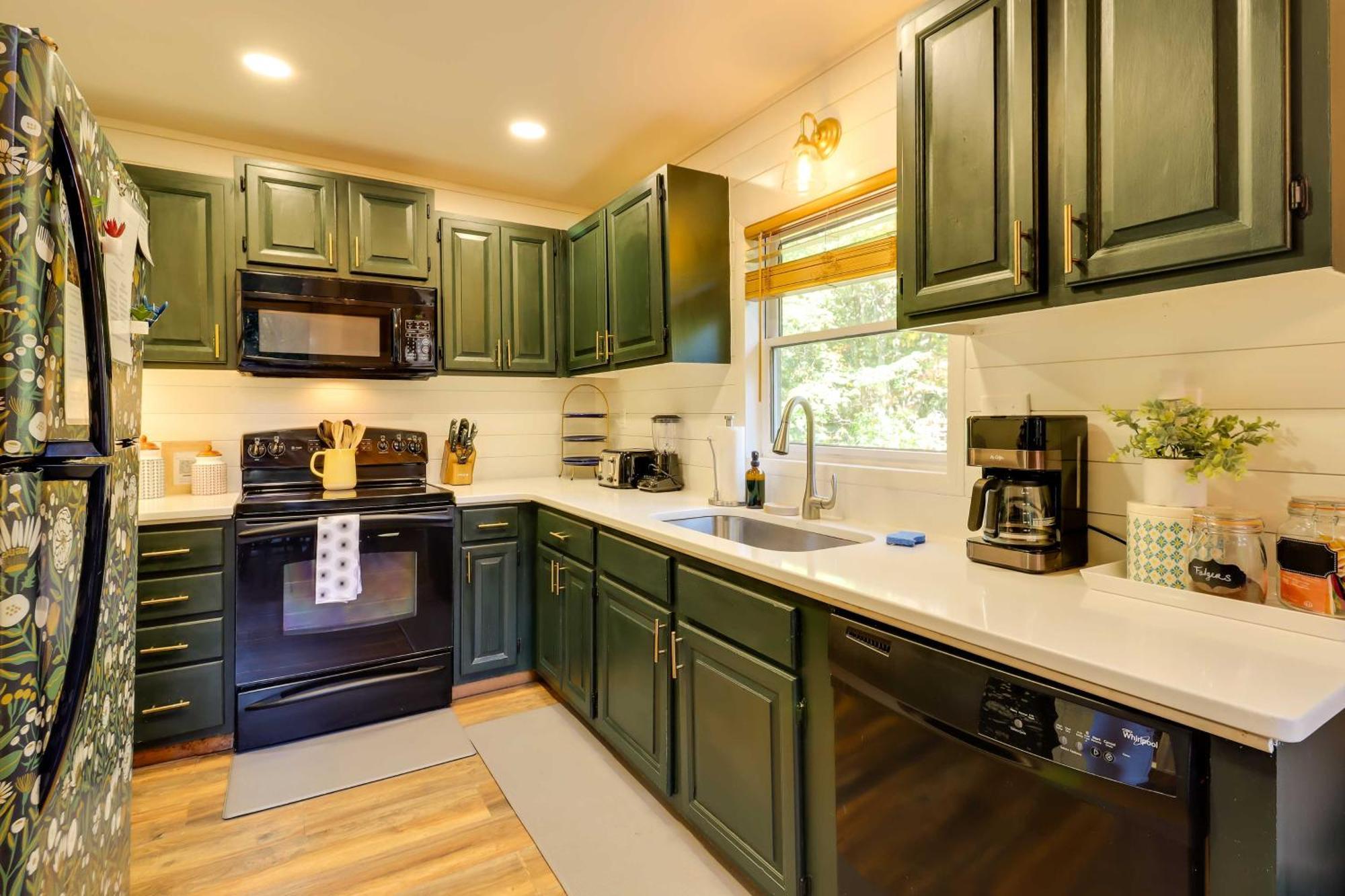 Poconos Ski Retreat With Sauna, Hot Tub, And Game Room Lake Harmony Εξωτερικό φωτογραφία